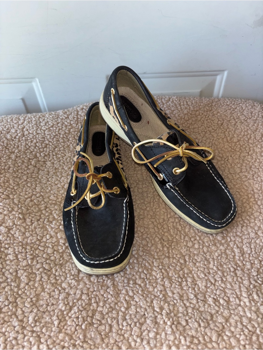Sperry Topsider black/leopard print boat shoes size 9.5 M